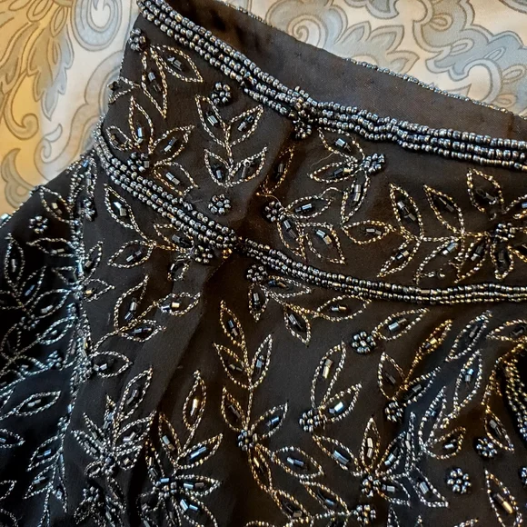 beaded high neck halter top - Picture 2 of 6